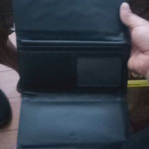 Women's channel wallet